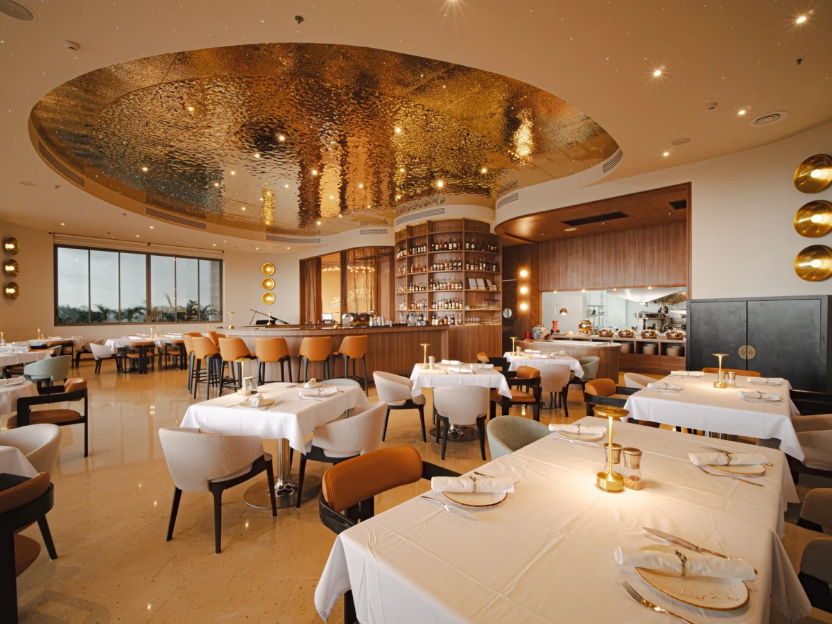 Ежемесячное мероприятие Soul & Sole - канапе и напитки в ресторане 7th Floor